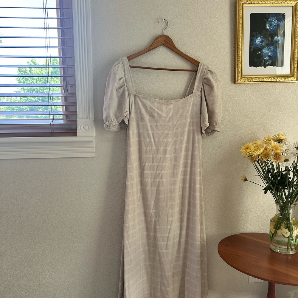 Elegant Cream Plaid Dress